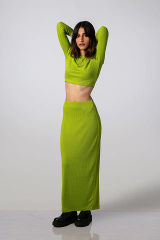 Eydís Co-ord Set showcasing its flattering fit, stretchable waistband in lime green fabric.