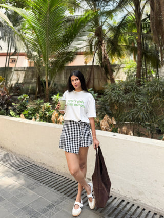 Pretty Girls Drink Matcha Oversized T-Shirt
